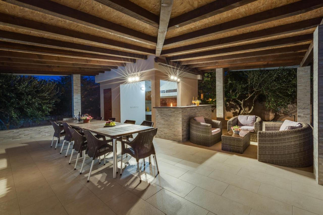 Villa Zlatni dvori Ražanac Esterno foto